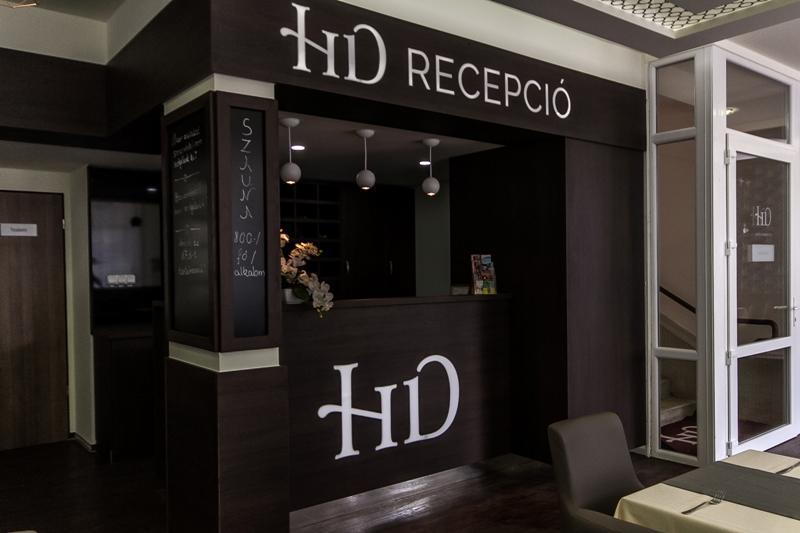 Hotel Dombovar Luaran gambar