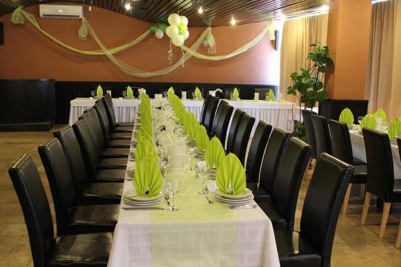 Hotel Dombovar Luaran gambar
